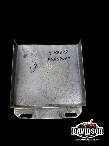 IH Farmall SA AV C SC 100 130 140 200 230 Battery Box Left Side Cover 358540R11