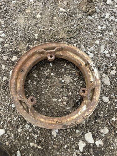 IHC Farmall M-450 Front Rim Antique Tractor