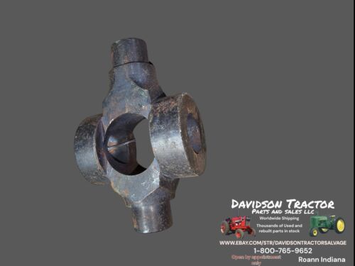 AR26691 Tractor Knuckle John Deere 600 2010 2510 3010 3020 4010 4020