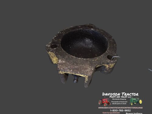 USED JOHN DEERE B BR BO 50 520 530 TRACTOR FRONT WHEEL BEARING HUB CAP B920R