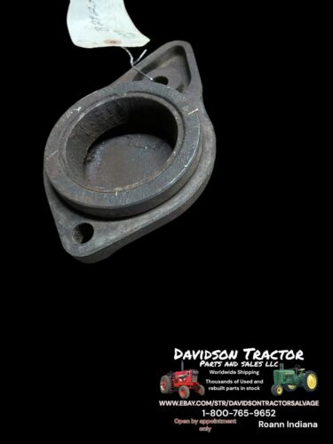 USED JOHN DEERE B B2425R COUNTERSHAFT RH BEARING HOUSING