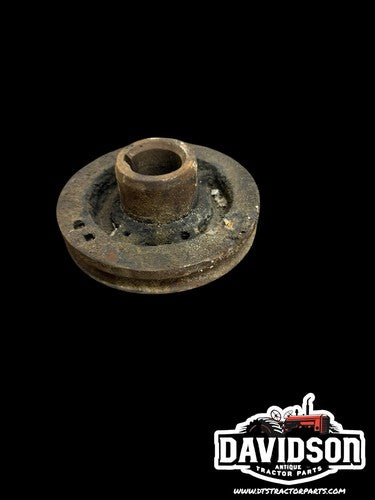 IH International Farmall 340 504 3514 Diesel Crankshaft Pulley D-188