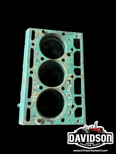 IH INTERNATIONAL 484 DIESEL BLOCK D179 GOOD USED BLOCK 3055001R3