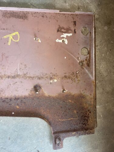 Farmall 560 IH tractor front radiator side hood cover panel w/ emblem RIGHT
