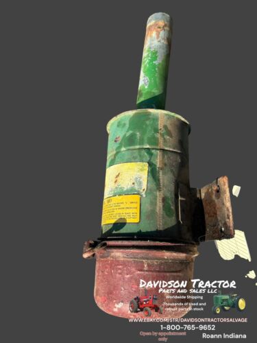John Deere 1120 Tractor Air Cleaner Assembly