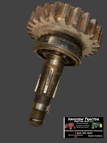 JOHN DEERE A TRANSMISSION DRIVESHAFT A1579R A1579  FITS UNSTYLED A AND 1939 A