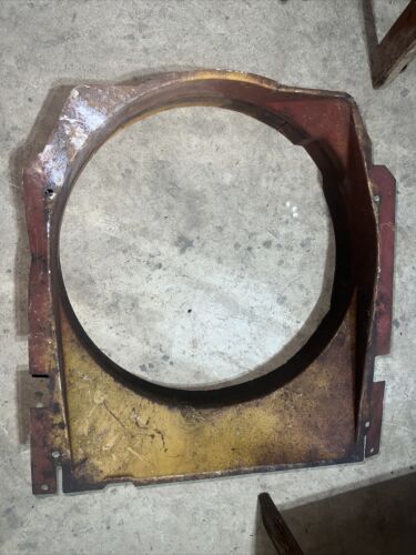 Farmall 504 diesel rowcrop tractor orignal IH radiator fan shroud