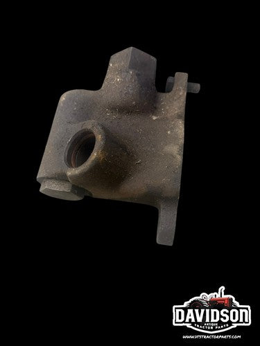 JOHN DEERE R50384 OIL COOLER BY PASS HOUSING 404 466 6404 6466