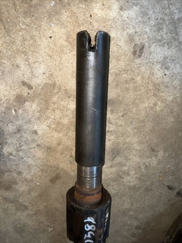 IH International 1586 Tractor Steering Column Shaft