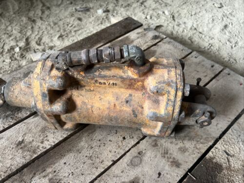 B.F. Avery Tractor AL Hydraulic Cylinder 11'', Part #10A79 Will Need Work