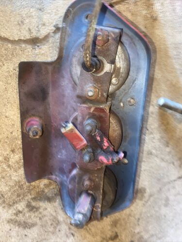 Farmall 350 300 utility Tractor IHC dash gauge holder bracket w/ gagues