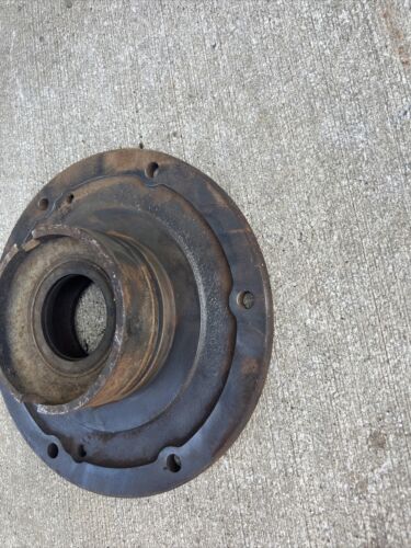 Farmall Super M 450 400 Rowcrop Tractor IH inner brake housing