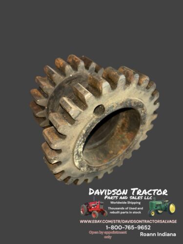 USED JOHN DEERE UNSTYLED A TRACTOR 19 & 25 TOOTH COUNTERSHAFT IDLER GEAR A1578R