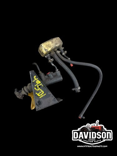 International 495 Brake Valve W/bracket And reservoir Antique Tractor