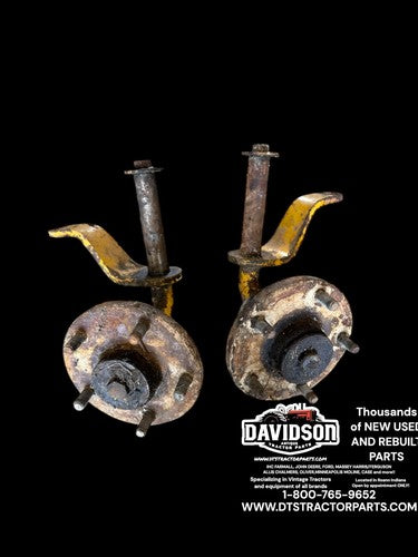 IH Farmall Cub Low Boy 154 Spindle Pair Antique Tractor