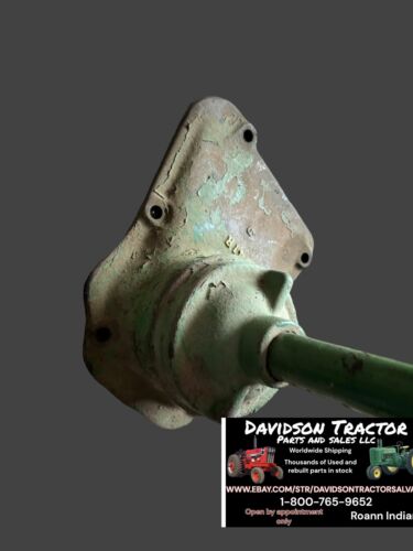 John Deere B Tractor B1841R Crankcase Cover Breather Casting
