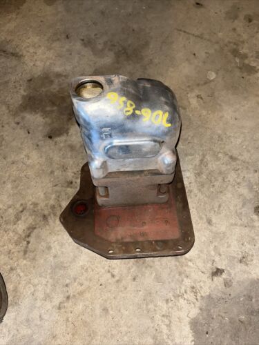 Farmall International Hydraulic Pump With Mounting Flange  387348R1, 382753R1