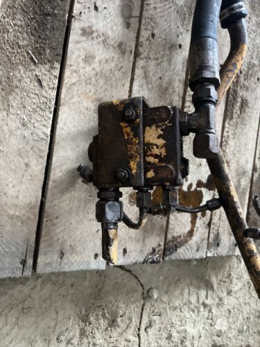 International IH Farmall 444 Hydraulic Pump W/ Line Assembly