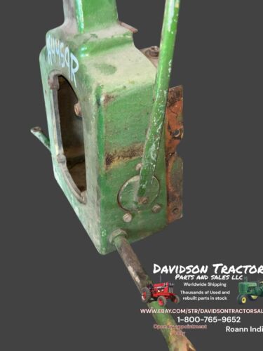 USED JOHN DEERE A4459R CAST DASH PLATE STEERING SUPPORT John Deere 60 Tractor