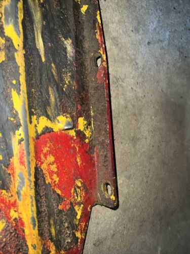 International Farmall 140 Floor Playform Antique Tractor