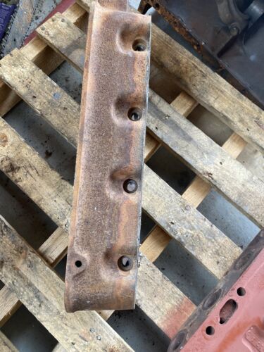 Original Vintage Allis Chalmers B C Tractor Engine Head GOOD MAGGED