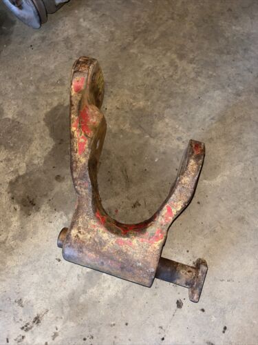 Center Steering Arm IH International 531235R1 USED 1066