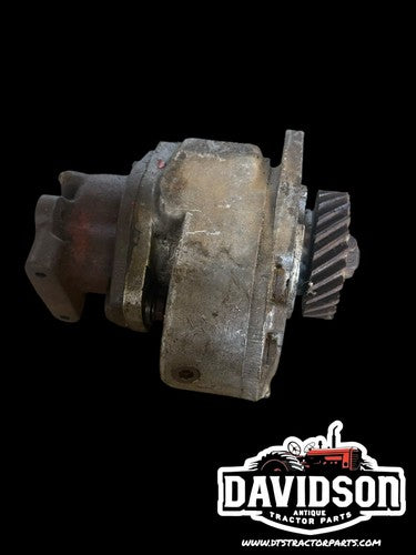 Farmall IH 300 350 tractor Good hydraulic pump assembly w/ drive gear