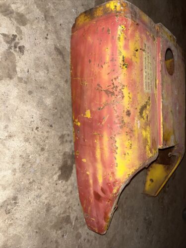 IH FARMALL 424 444 2444 TRACTOR CENTER FUEL TANK HOOD - NICE NO DENTS