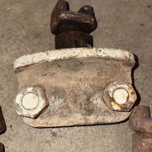 Farmall 350 utility spin out wheel Clamps Set Of 4 With Bolts