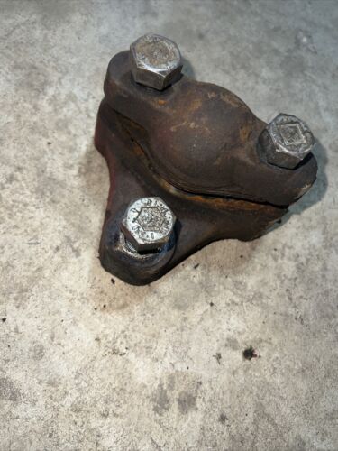 IHC International W-400 Front Axel Ball Mount Antique Tractor