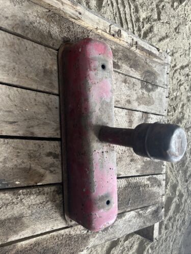Farmall A B C 100 130 200 230 Valve cover W/Cap Antique tractor