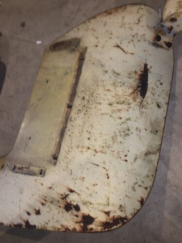 International Cub 154 low boy Tractor IHC pair set of rear fenders right & left