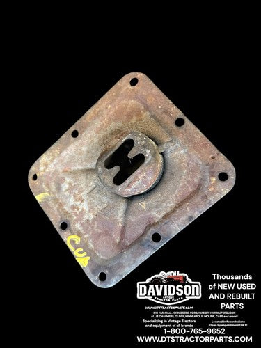 Farmall Cub IH RC tractor ORIGINAL transmission gear shifter cover