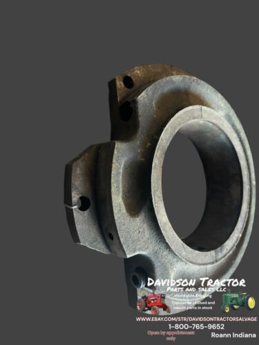 JOHN DEERE F3312R F1915R AF3286R CENTER MAIN BEARING HOUSING 70D 720D 730D