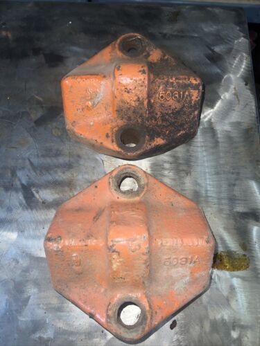Case DC Tractor Orig cultivator front mounting bracket block 5031A holder PAIR