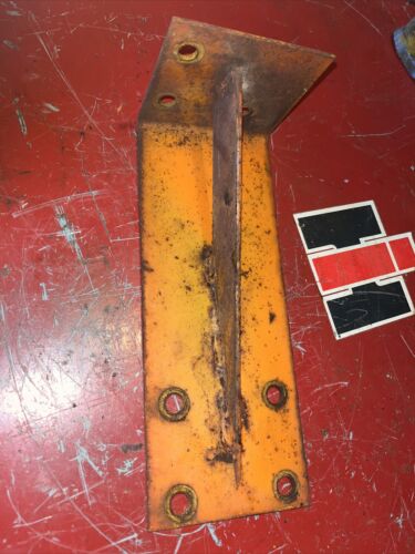 International Harvester 444 Air cleaner Bracket