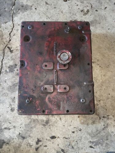 Farmall International 300 350 Utility Hydraulic Resivor Seat Mount