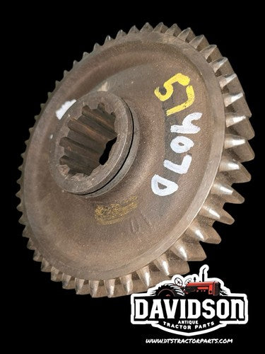 International Farmall Gear-sliding 47T 57407D Antique Tractor International I6