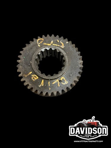 1964 Oliver 550 Gas Used Transmission Counter Shaft Gear 100008A Tractor