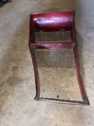 International Farmall 56 66 86 series Tractor IH steps to platform or cab