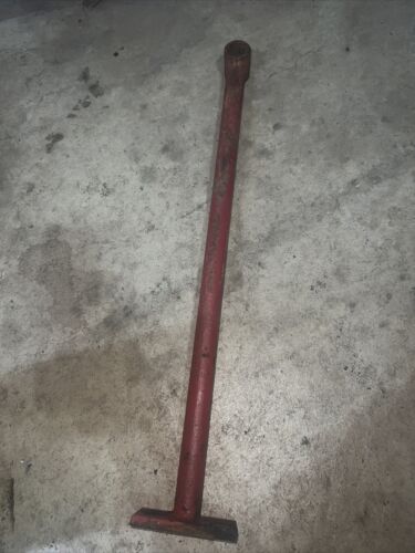 Farmall F12 F14 Tractor Origiinal IH main steering shaft holder mounting post