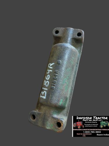 JOHN DEERE B1864R  CLUTCH FORK HOLDER HOUSING ANTIQUE TRACTOR