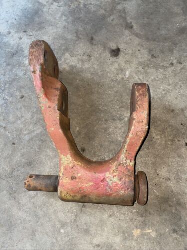 Center Steering Arm IH International 531235R1 USED