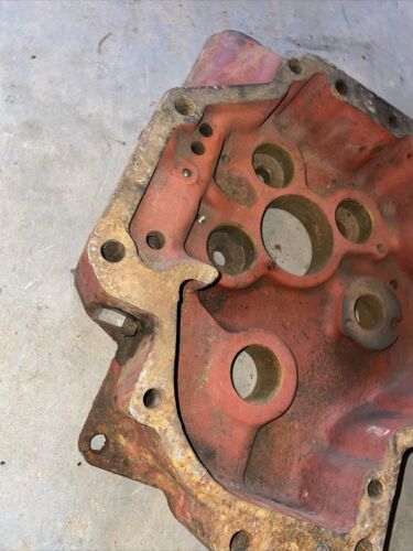 IH Farmall 381462R1 PTO Housing