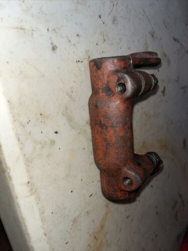 Used Clutch Release Fork fits International 660 450 Super MTA 400 Super M 560 M