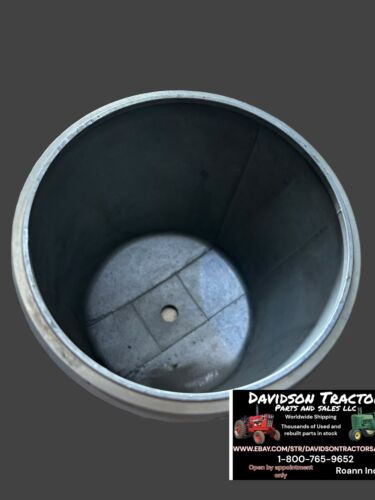 R63093 JOHN DEERE 4050 4020 4430 4230 4440 4630 TRANSMISSION OIL FILTER COVER