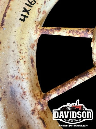 John Deere 4x16 Round Spoked Implement Rim 4 Bolt Hub Cap Antique Tractor