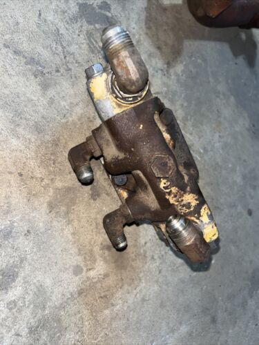 International 444 IH tractor hydraulic control flow valve to powersteering steer