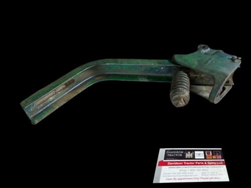 John Deere H tractor JD seat assembly mount mounting brace bracket H369R Oem