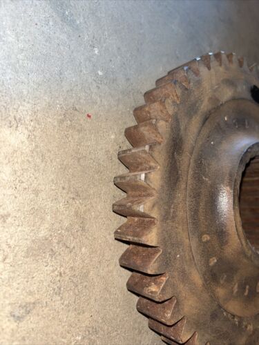 International 1566 1586  2nd Gear Driving Bottom, 41 Teeth, 25 Splines 68045C1